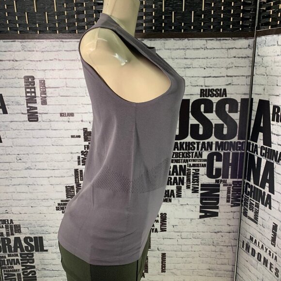 Under Armour L Gray Mesh Logo Heatgear Stretch Fitted Tank Top - Picture 3 of 6